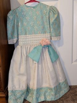 Girl dress