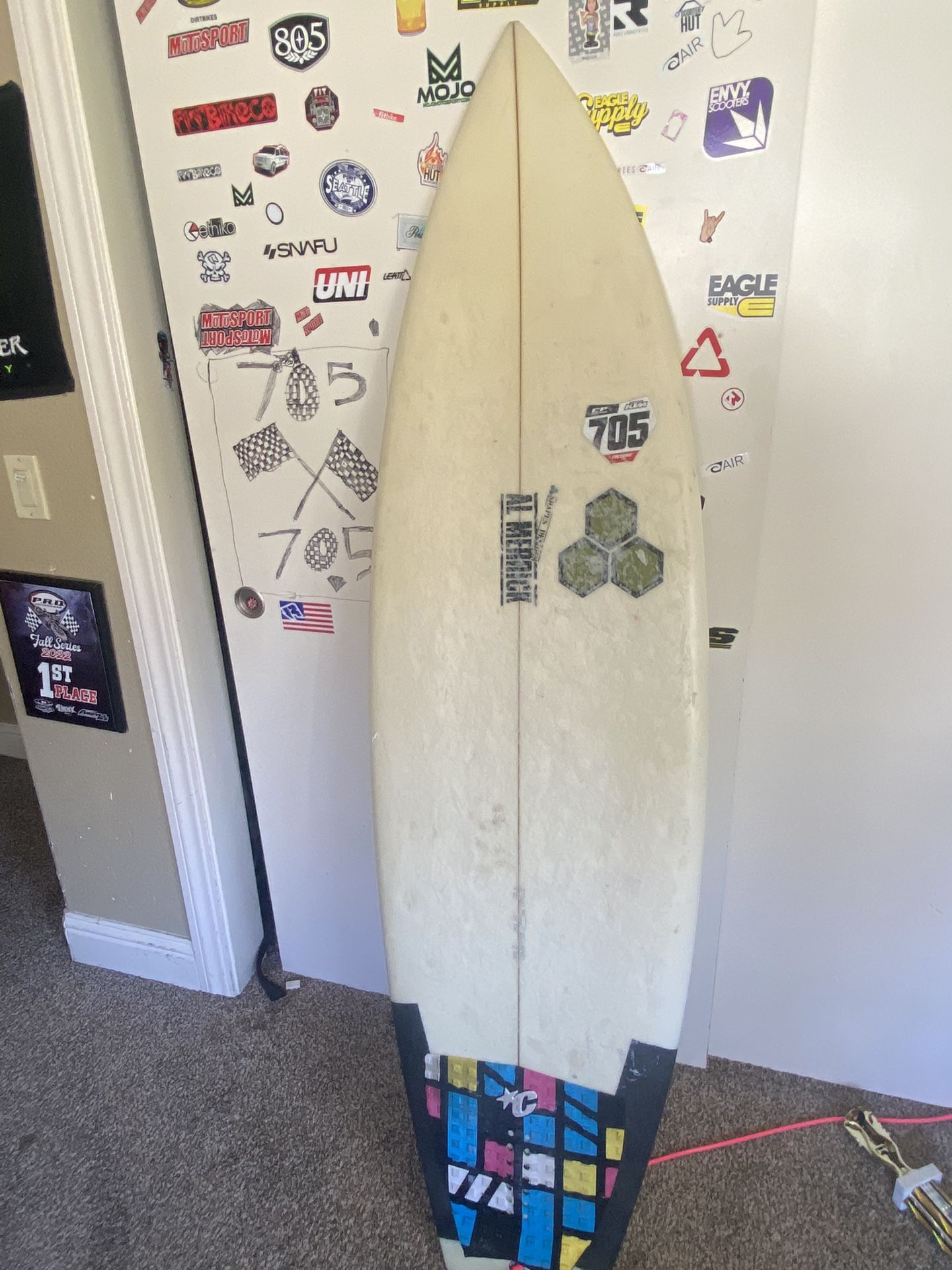 5-8 Almerrick Neck Beard Surfboard Comes With Fins