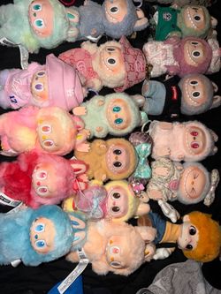 Labubus, micky mouse, dimoo world