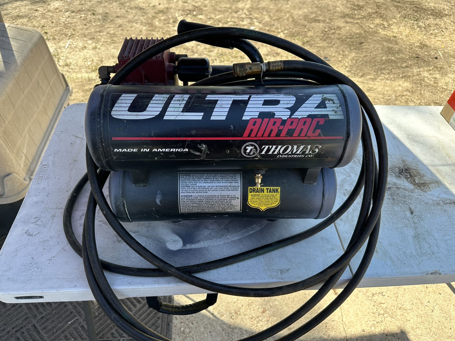 1.5 HP ultra air pack air compressor with hose