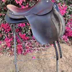 Ortho Flex Cut Back 16" English Saddle