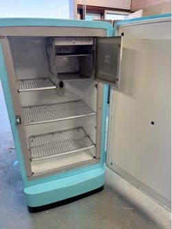 REFRIGERATOR HOTPOINT 1950’s