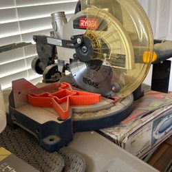 RYOBI table Saw Machine