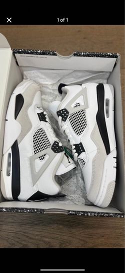 Jordan 4 Military Black 