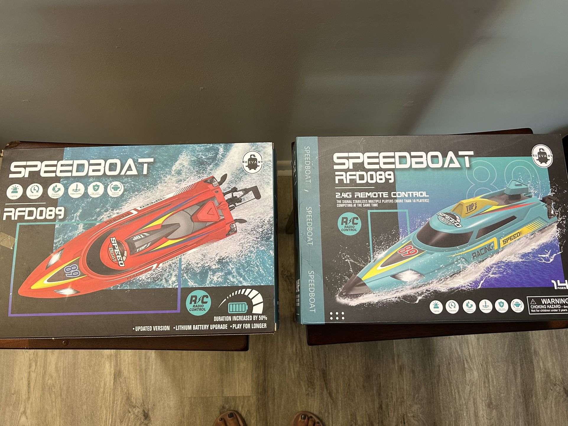 2 Super Fast Speed Boats Remote Controlled