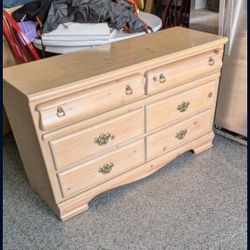 Excellent Condition. Pine Dresser. 52 X 18.5 D X 30.25 High. City