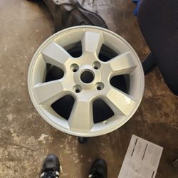 07-11 Nissan Versa Reman. 15x5.5