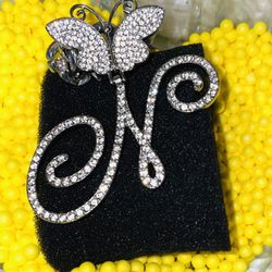 Beautiful diamond pendant, the letter N