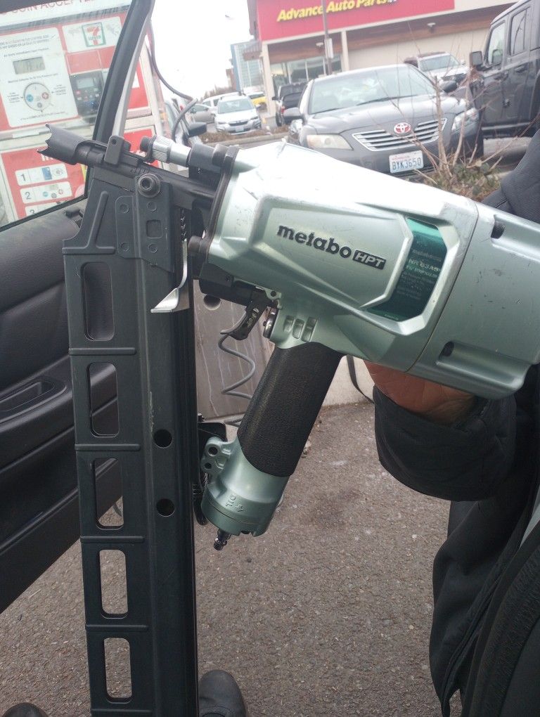Metabo (HTP) 31/4 Strip Nailer