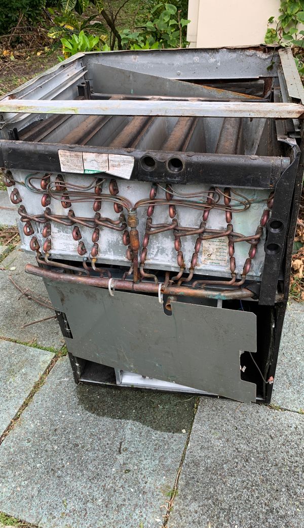 Rheem 5 ton Ac unit with lots of copper and spare parts ...