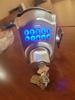Keyless/ key dead bolt