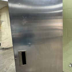 Delfield Refrigerator/Freezer 