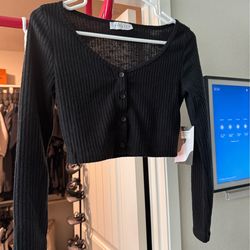 Black cropped long sleeve button up