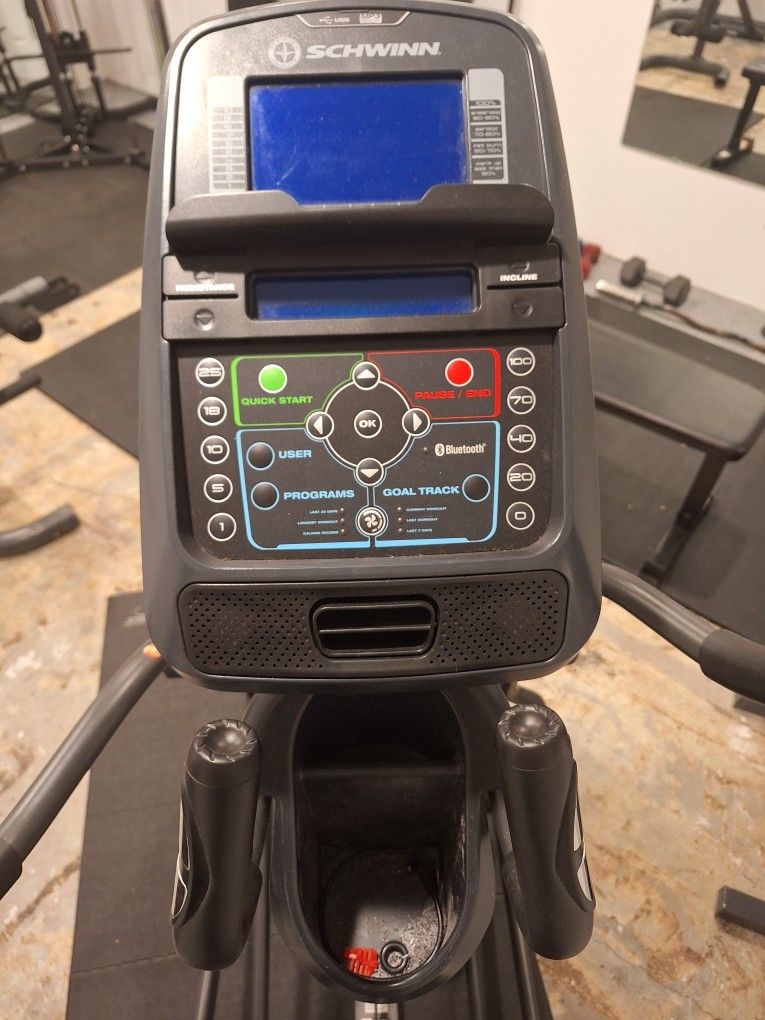 Schwinn 470 elliptical Precision Path. Bluetooth with app connectivity