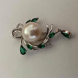 Sterling Silver With Pearl and Lab Created Emeralds Pendant