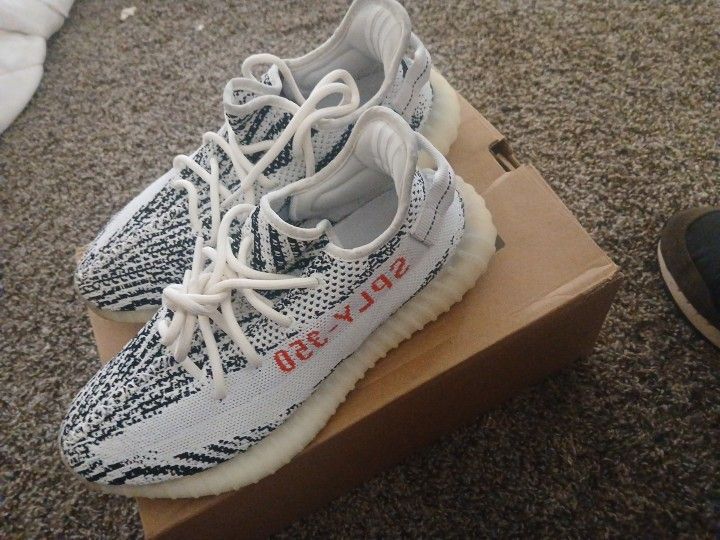 Yeezy 350 Boost Zebra Size 8 1/2