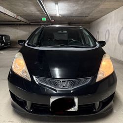 Honda Fit Sport w/. Navi 140k Miles
