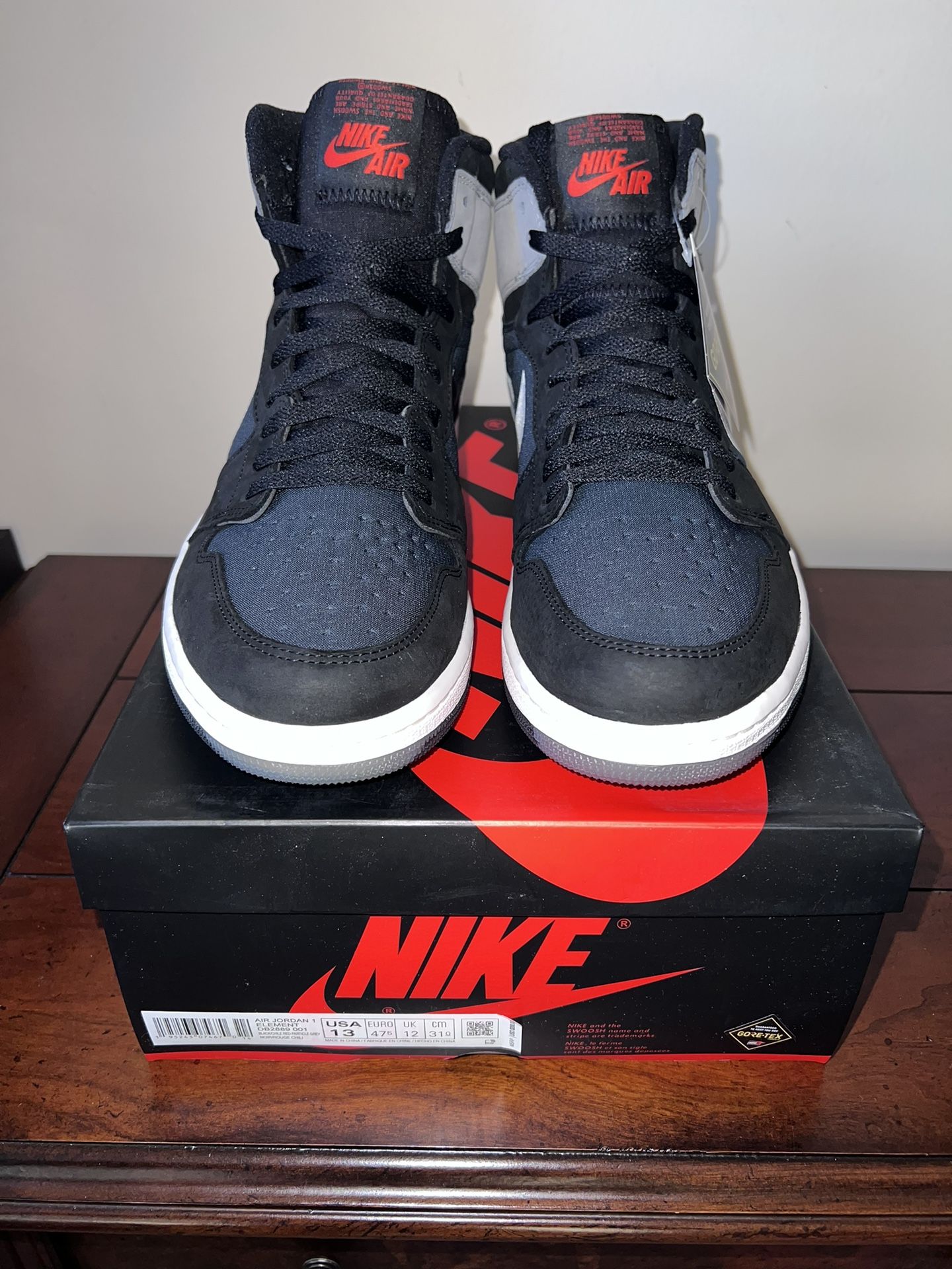 AIR JORDAN 1 “GORE-TEX BLACK PARTICLE GREY” SIZE 13 BRAND NEW!