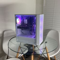 White Gaming PC