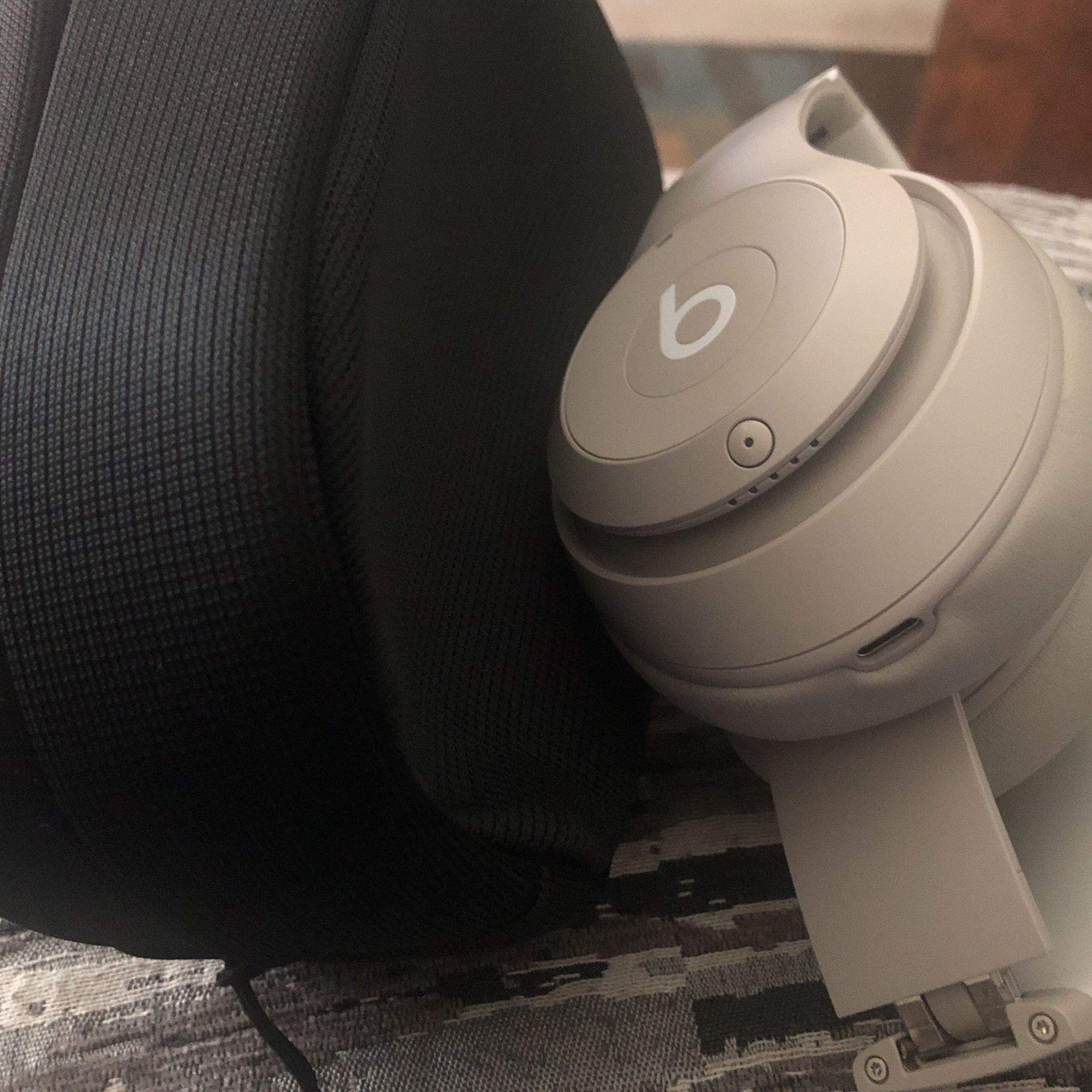 Used Beats Studio Pro