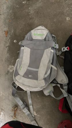 2 Camel Bags $10 Each Or $20 For Both