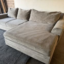 Living Spaces Sectional Sofa Couch Sala 