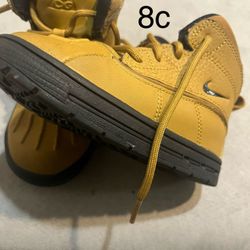 Nike boots (little Kids)