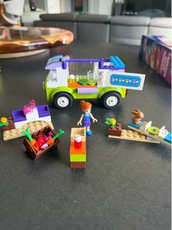 Lego Mia’s Organic Food Market