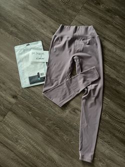 Alphalete leggings