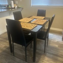 Dining  Table 