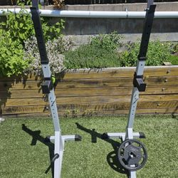  Isolated Weight Stands 