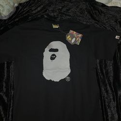 *REP* BLACK BAPE SHIRT (LARGE )