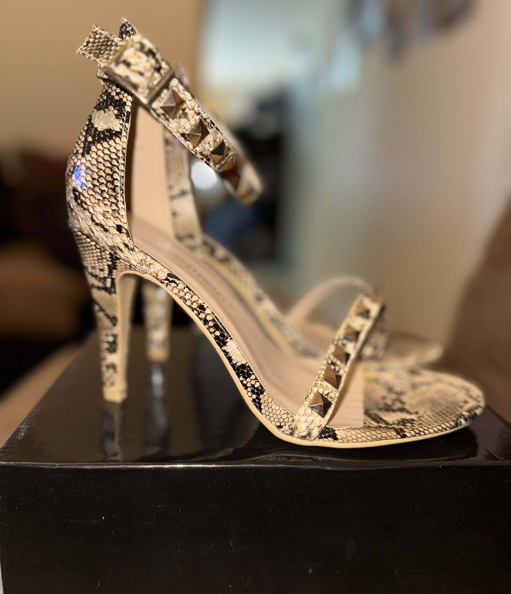 Snakeskin Heels Size 11