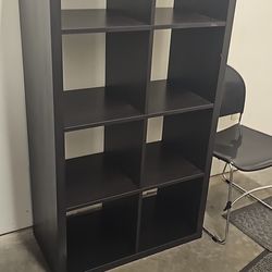 Estanteria de 8 espacios/ 8-space shelving unit