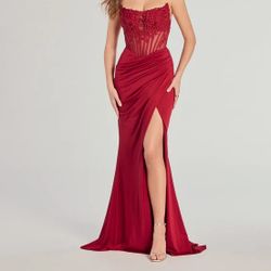     Elegant Long Red Dress with Slit – Size XS