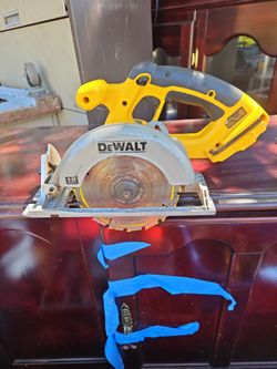 Dewalt DC390 18 volt circular saw