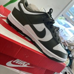 Nike Dunks 