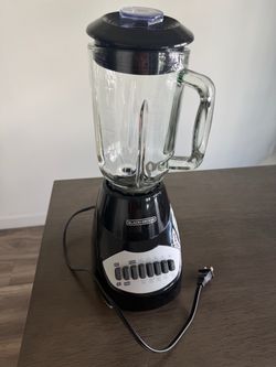Black+Decker Countertop Blender with Glass Jar