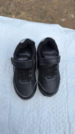 Baby shoes, size 7