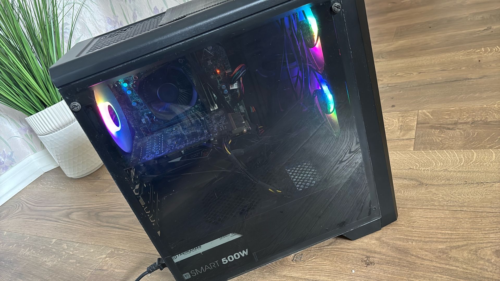 Smart 500W Pc. Does Work My Kid Told Me He Used To Play GTA Role play Some Other Games I Don’t Remember.