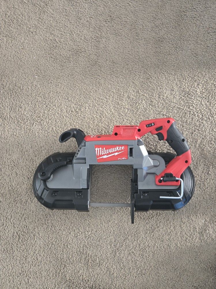 M18 Deep Cut Bandsaw