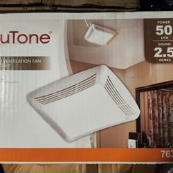 NUTONE  Bathroom  Exhaust Fan w/Light