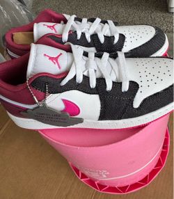 Nike Air Jordan 1 Low SE