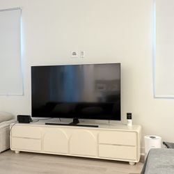 White solid wood tv stand