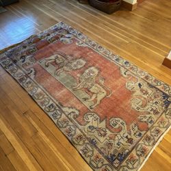 Cool Vintage Lion Rug