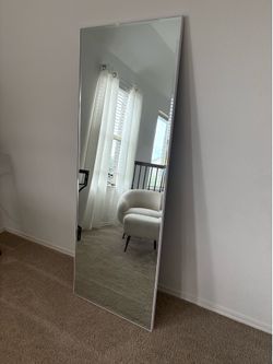 Floor mirror