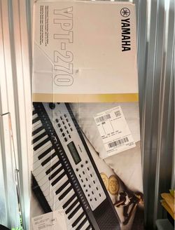 Yamaha YPT-270 digital keyboard with stand and bench new in box