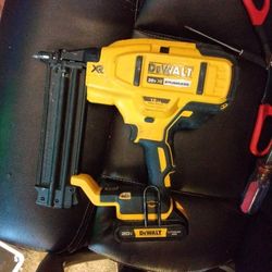 20v Xr 18ga Brad Nailer Brand New