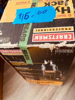 Hydraulic Bottle Jack.     Capacity: 6 Tons (12,000 lbs). Lifting Range: \(8\text{--}5/8\) inches to \(16\text{--}13/16\) inches. Features: Includes a
