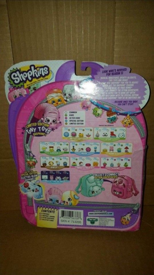 Shopkins Toys R Us EXCLUSIVE Gold Kooky Cookie 12 pack for Sale in  Arlington Heights, IL - OfferUp